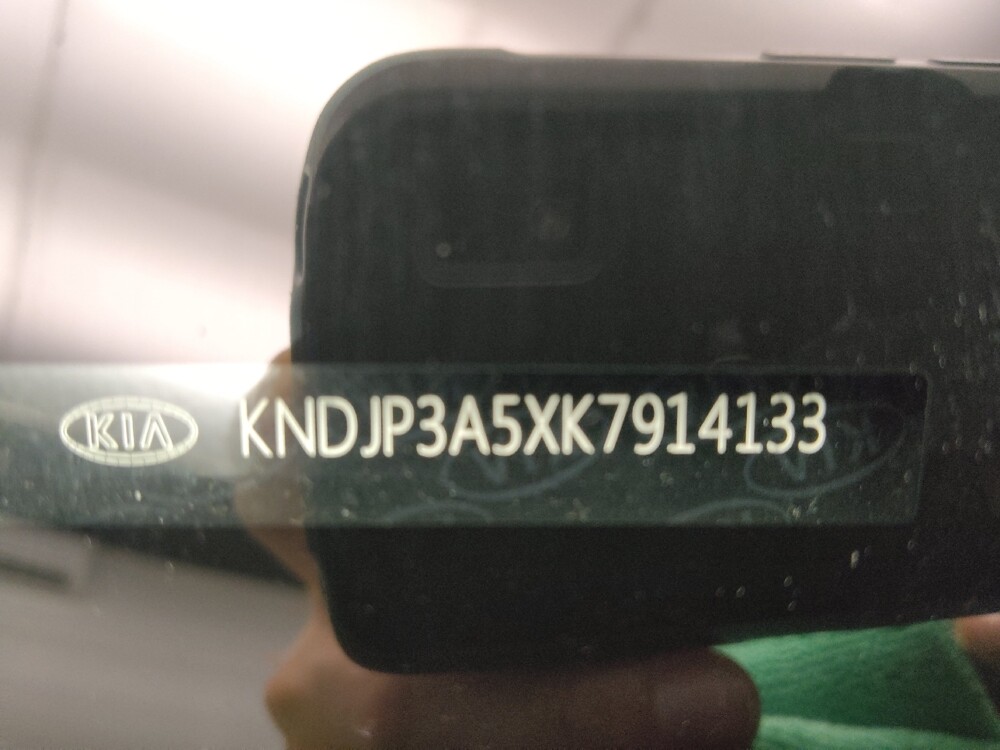 2019 Kia Soul in Des Moines, IA 50310 - 18101756 33