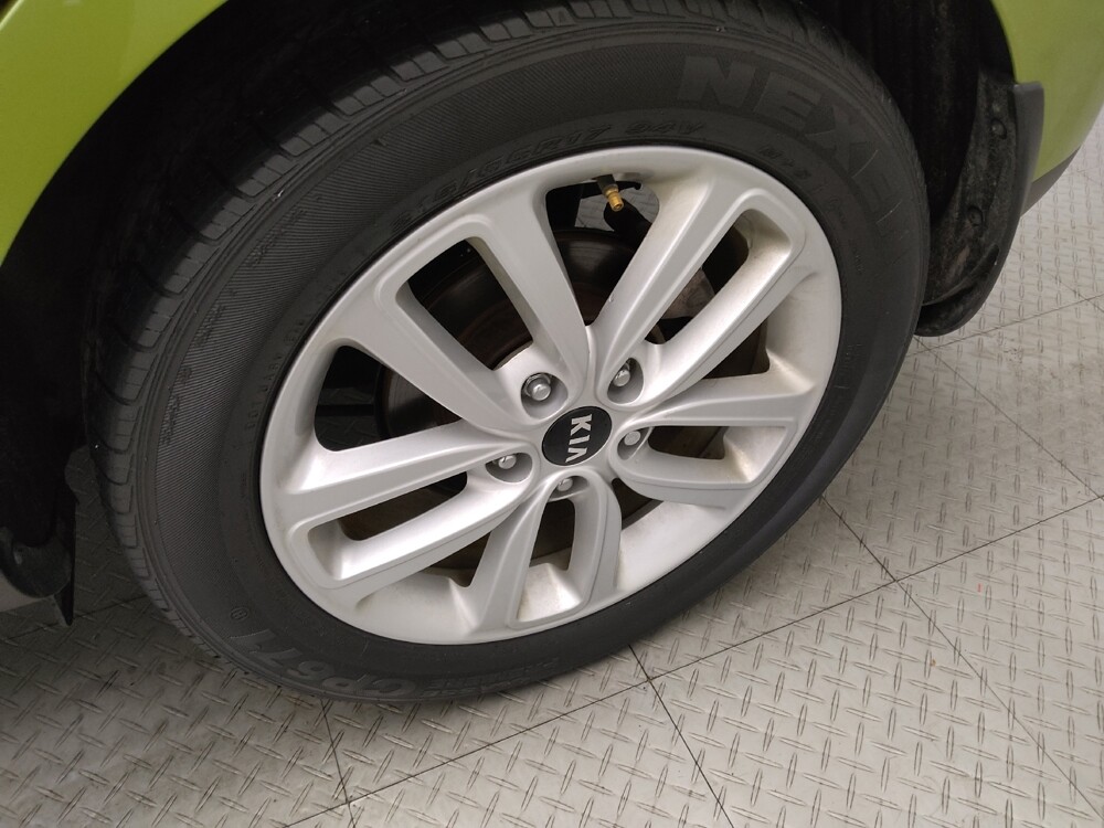 2019 Kia Soul in Des Moines, IA 50310 - 18101756 31