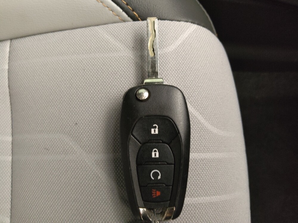 2021 Chevrolet Trax in Lombard, IL 60148 - 18101762 32