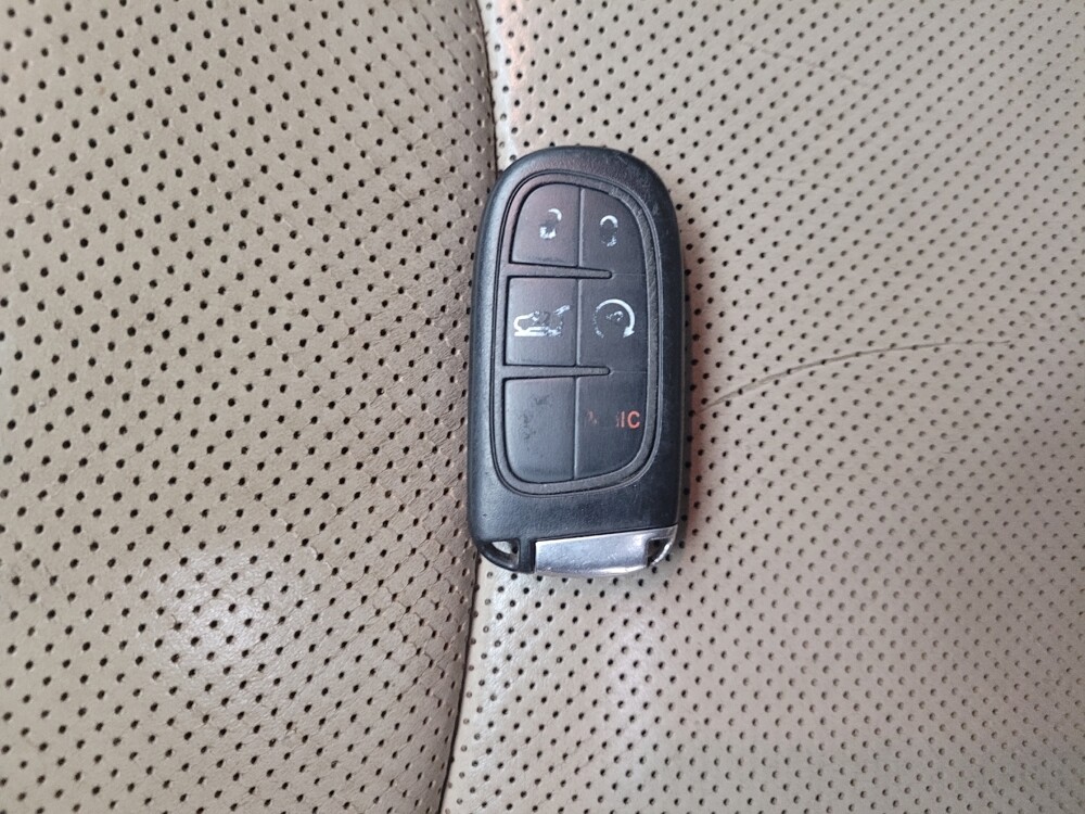 2015 Jeep Cherokee in Taylor, MI 48180 - 18101764 32