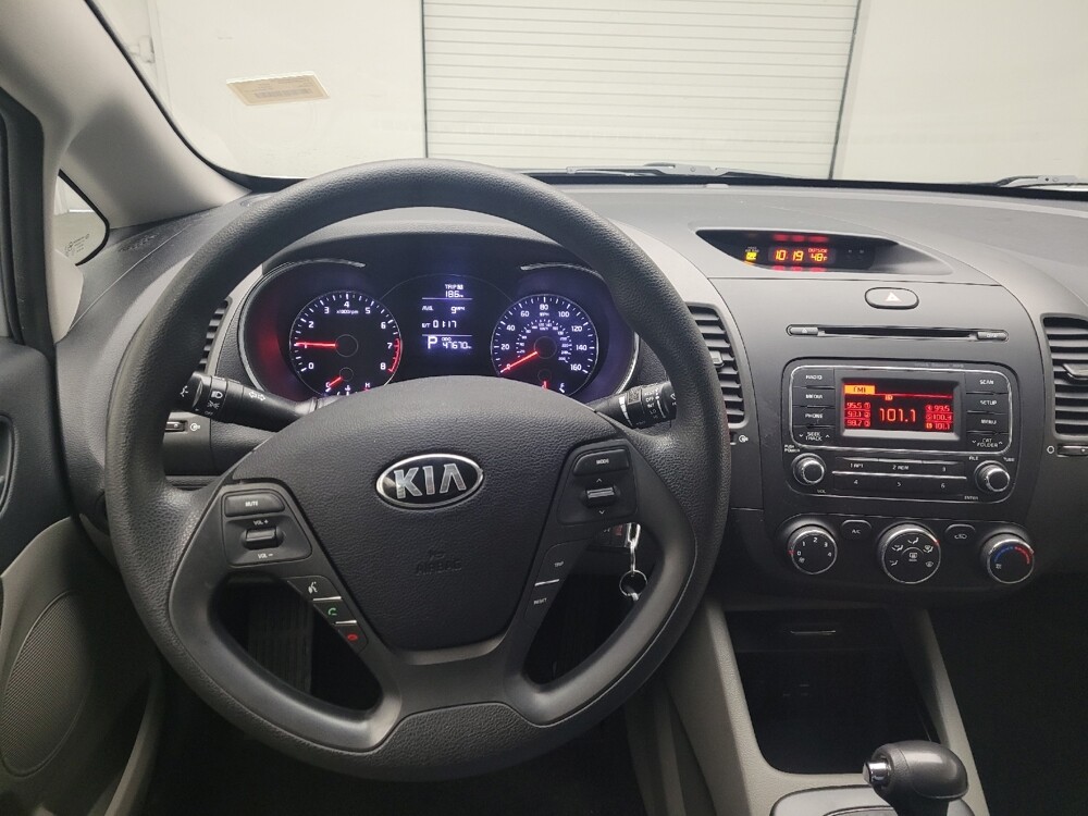 2016 Kia Forte in St. Louis, MO 63125 - 18101766 22