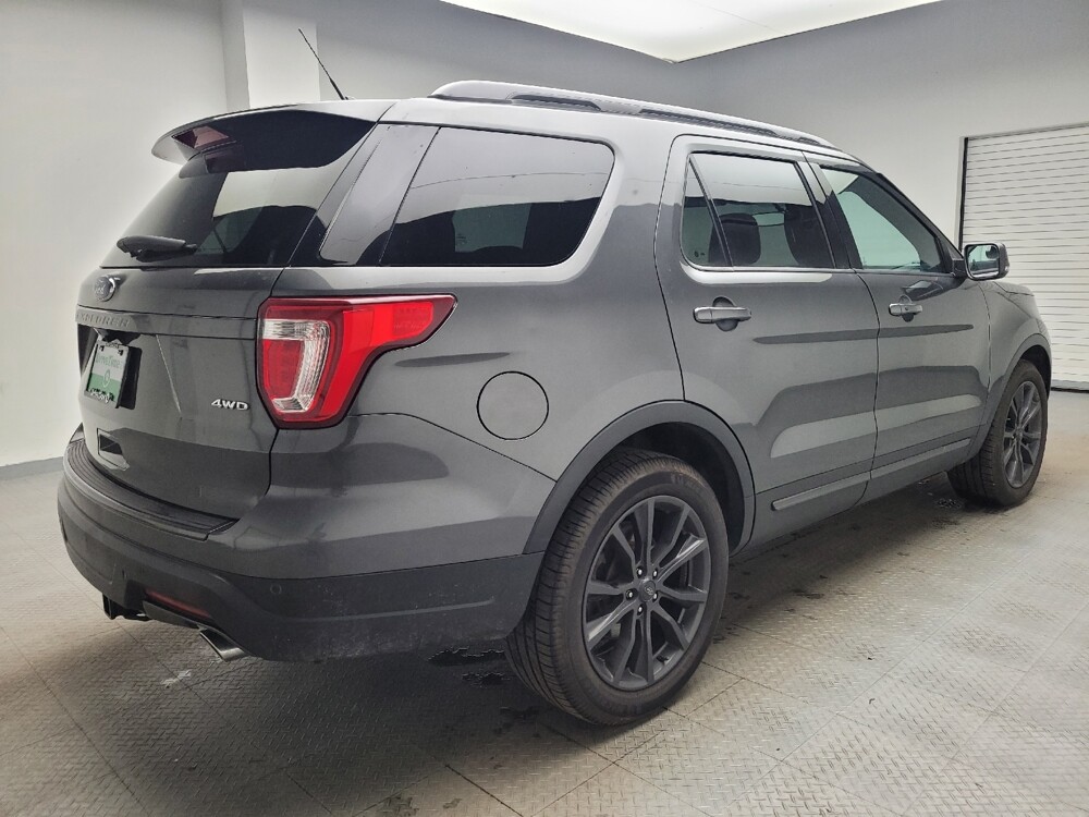 2018 Ford Explorer in Taylor, MI 48180 - 18101767 10