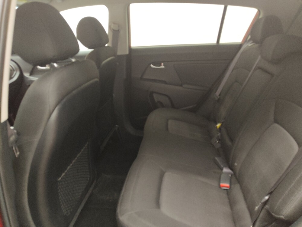 2013 Kia Sportage in Des Moines, IA 50310 - 18101775 18