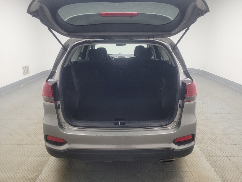 2019 Kia Sorento in Mishawaka, IN 46545 - 18101776 29