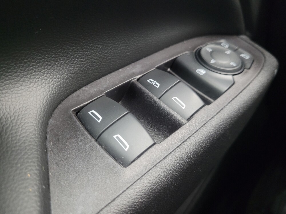 2020 Chevrolet Equinox in Highland, IN 46322 - 18101777 27