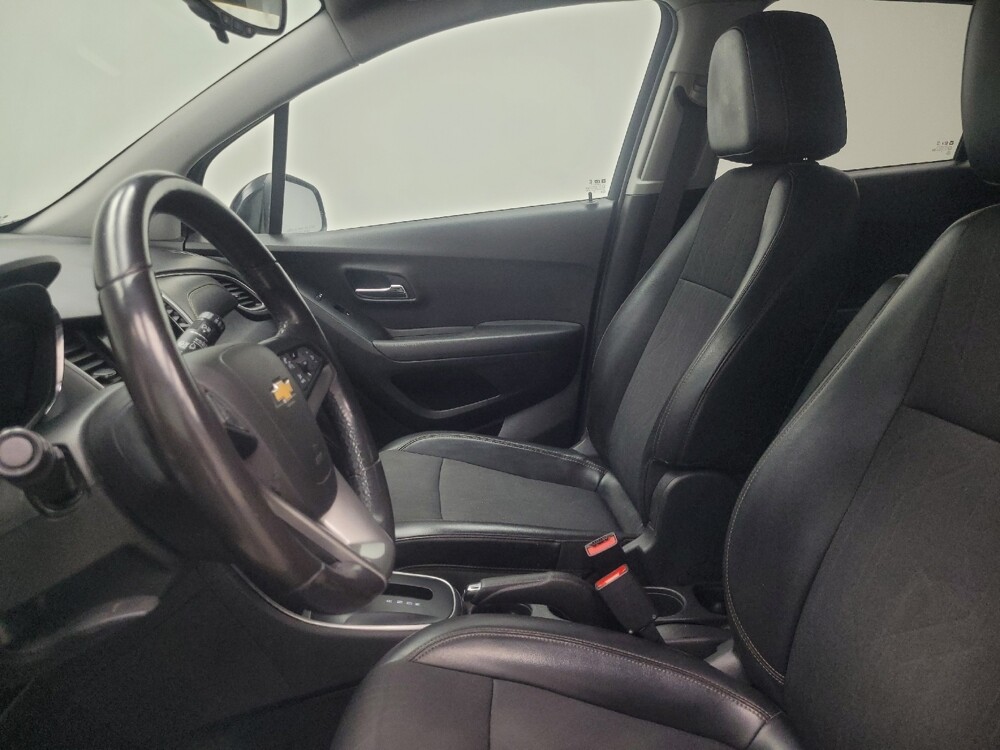 2020 Chevrolet Trax in Indianapolis, IN 46219 - 18101779 17