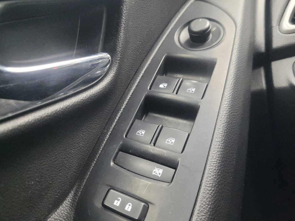 2020 Chevrolet Trax in Indianapolis, IN 46219 - 18101779 27