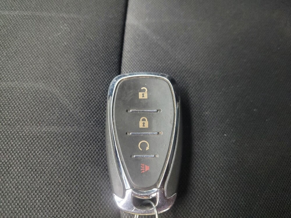 2020 Chevrolet Trax in Indianapolis, IN 46219 - 18101779 32