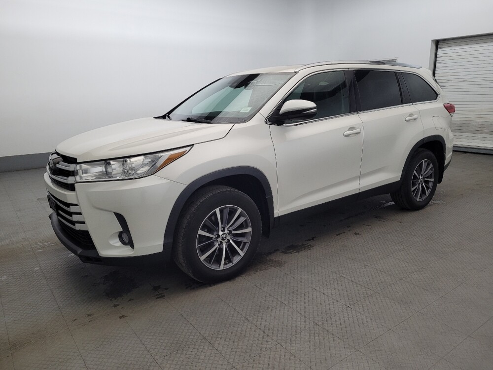 2019 Toyota Highlander in New Castle, DE 19720 - 18101784 2