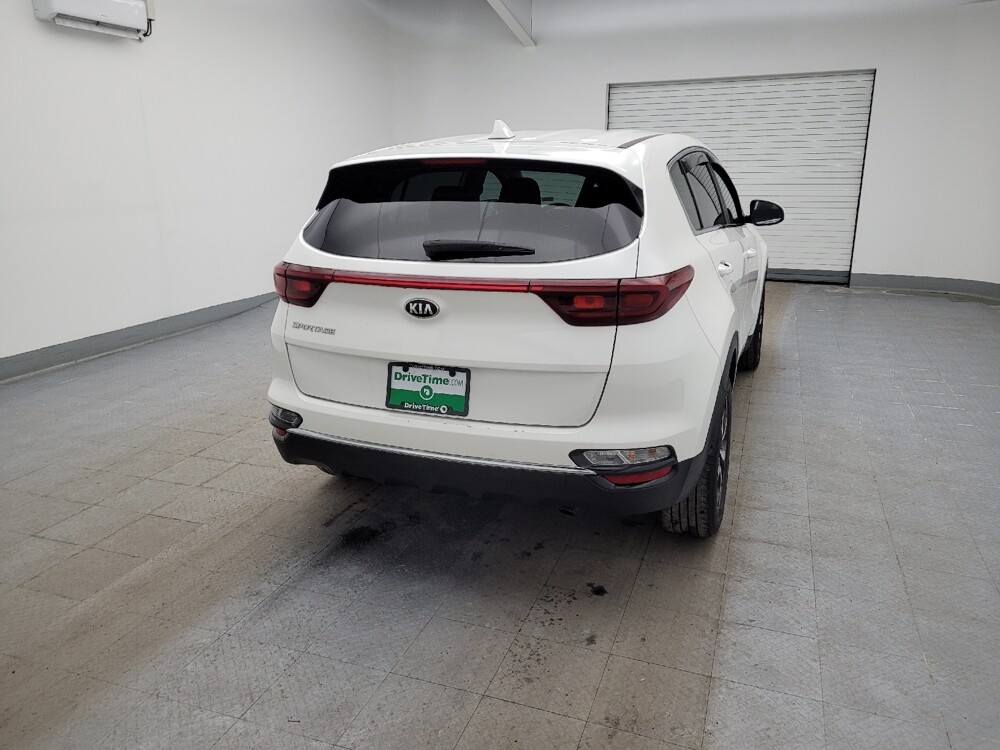 2021 Kia Sportage in Miamisburg, OH 45342 - 18101785 7