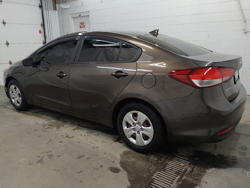 2017 Kia Forte in Fairfield, OH 45014 - 18101786 3