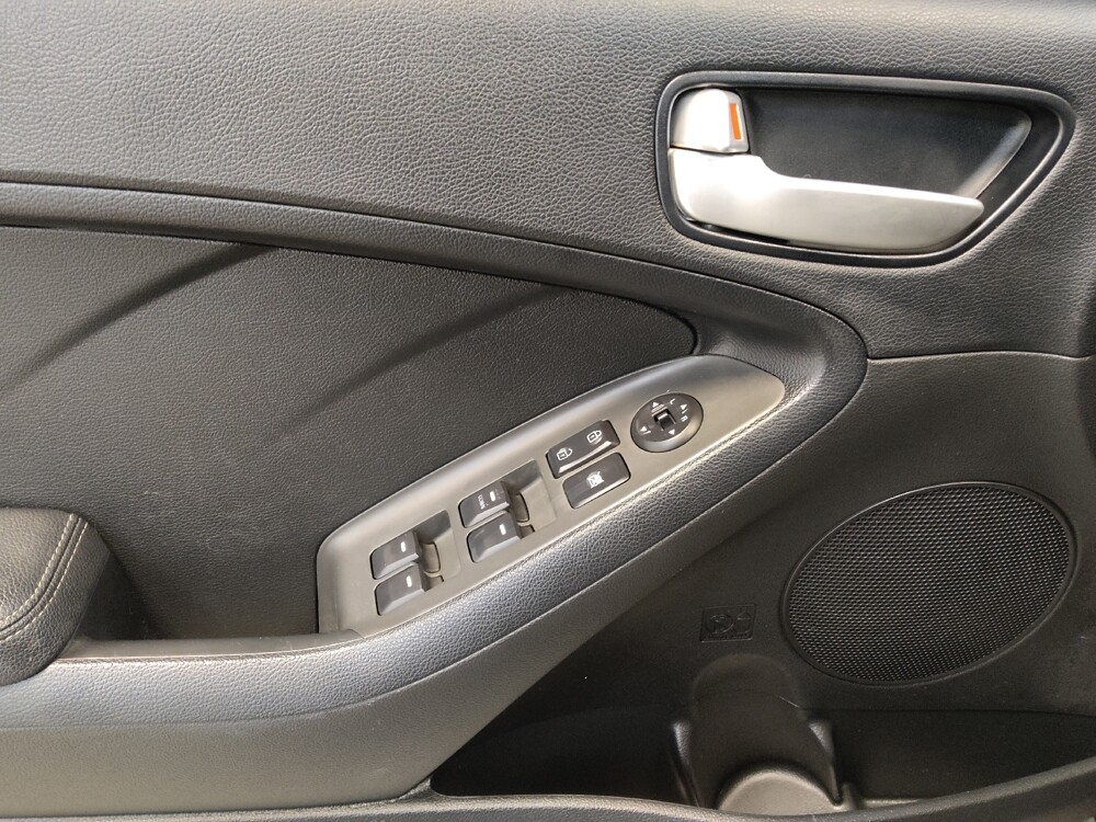 2017 Kia Forte in Fairfield, OH 45014 - 18101786 27