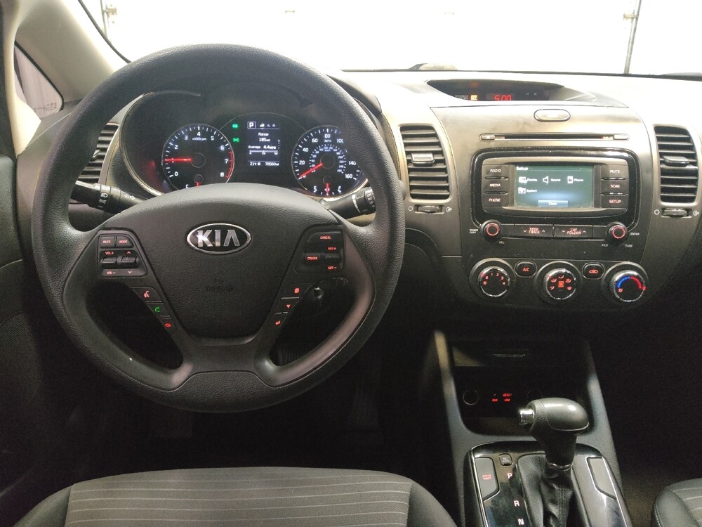 2017 Kia Forte in Fairfield, OH 45014 - 18101786 22