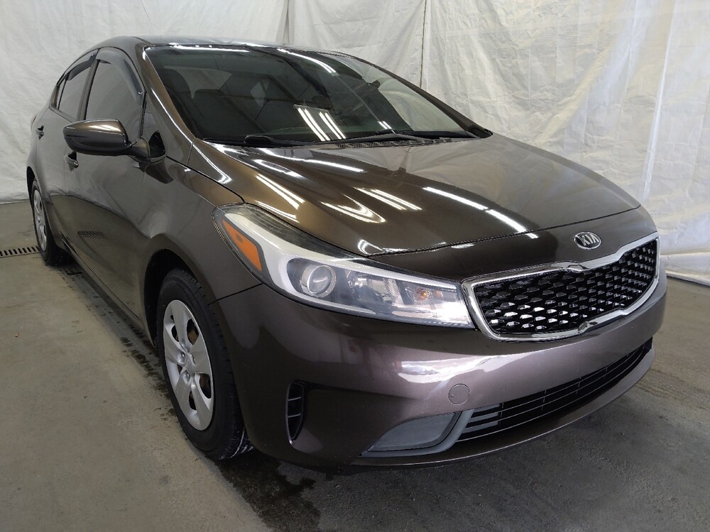 2017 Kia Forte in Fairfield, OH 45014 - 18101786 13