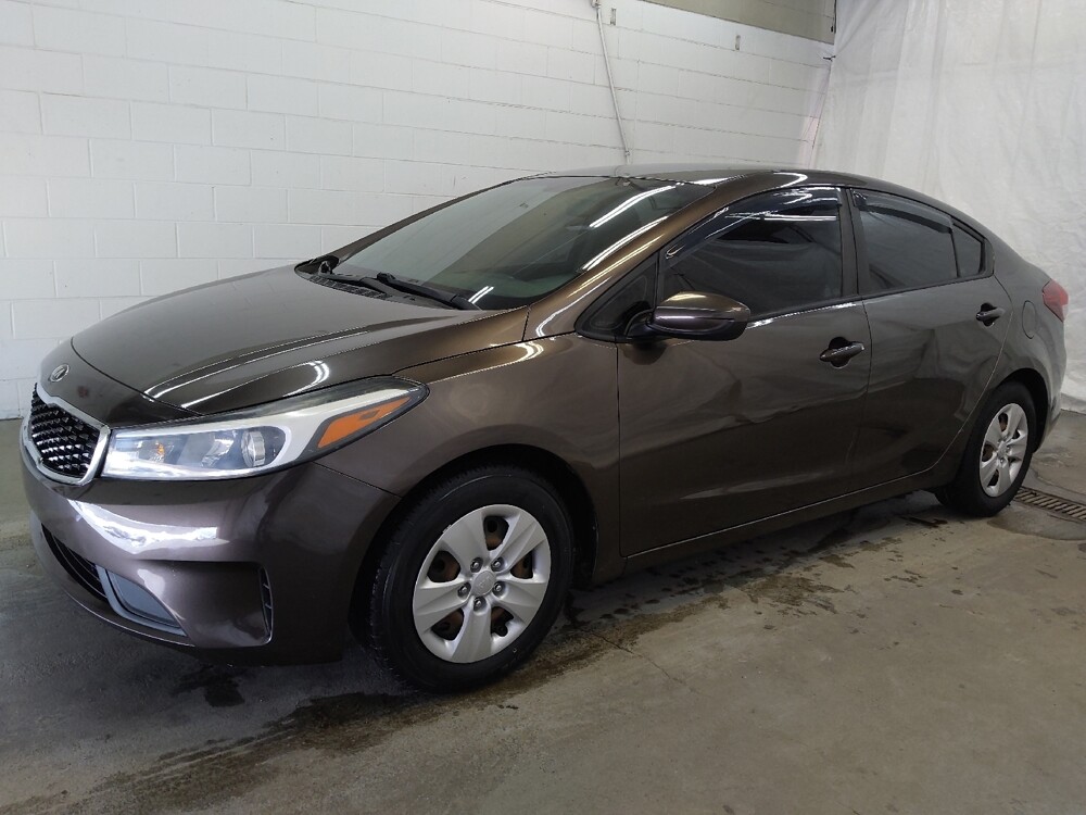 2017 Kia Forte in Fairfield, OH 45014 - 18101786 2