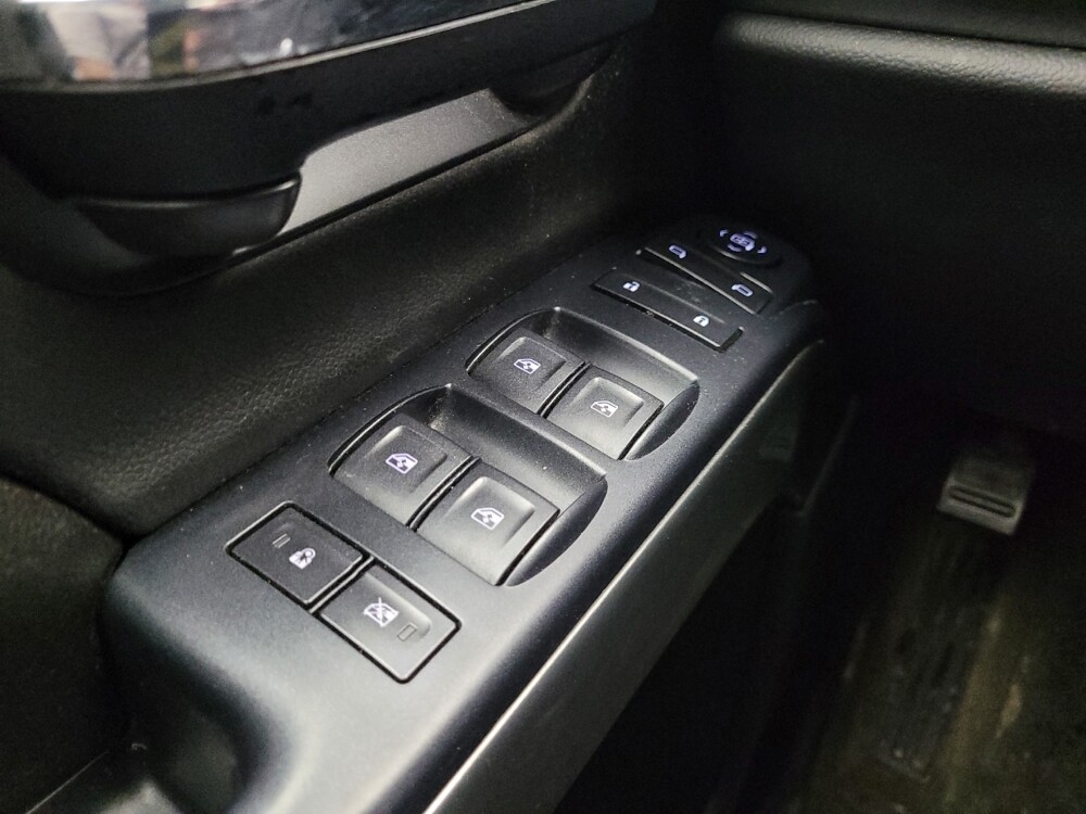 2017 Chevrolet Silverado 1500 in Taylor, MI 48180 - 18101791 27