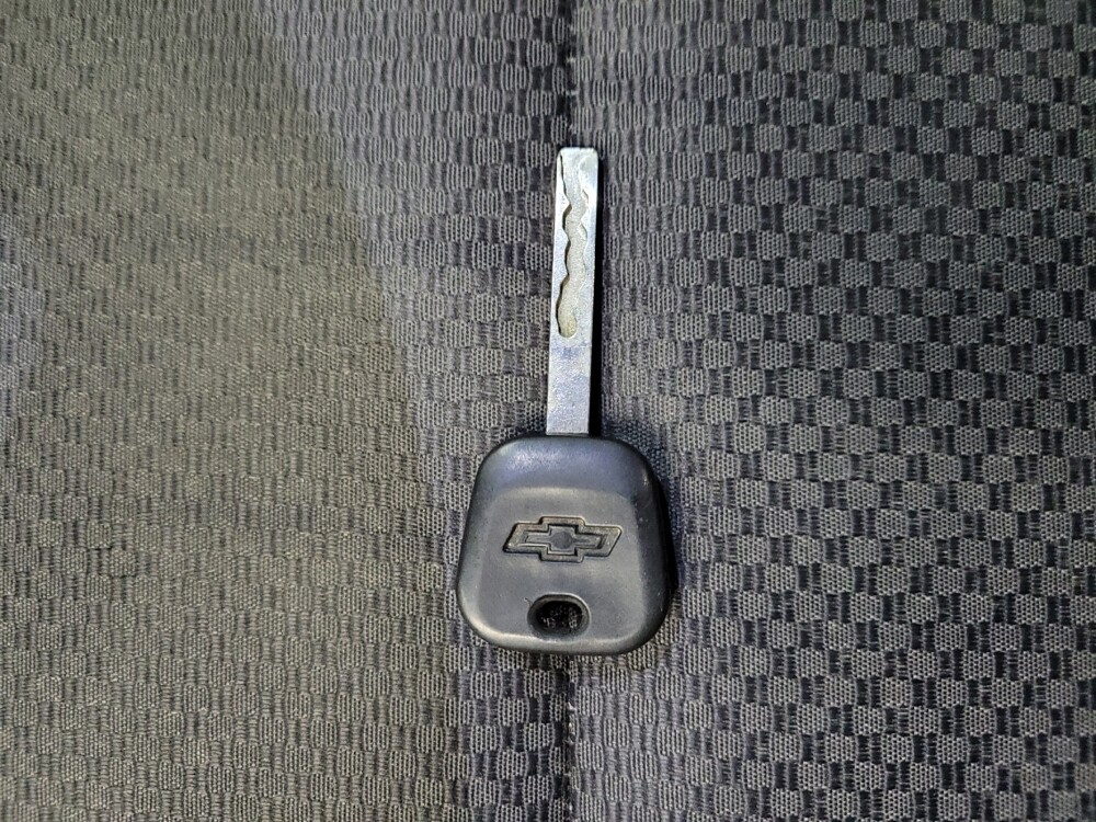 2017 Chevrolet Silverado 1500 in Taylor, MI 48180 - 18101791 32