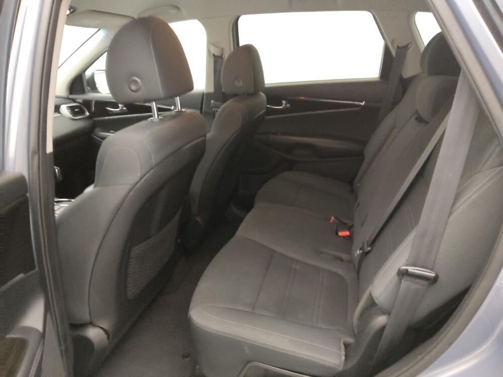 2020 Kia Sorento in St. Louis, MO 63136 - 18101804 18