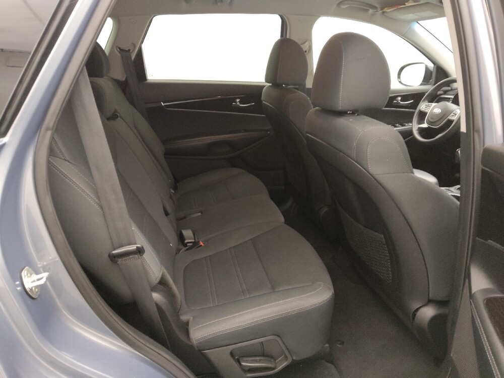 2020 Kia Sorento in St. Louis, MO 63136 - 18101804 19