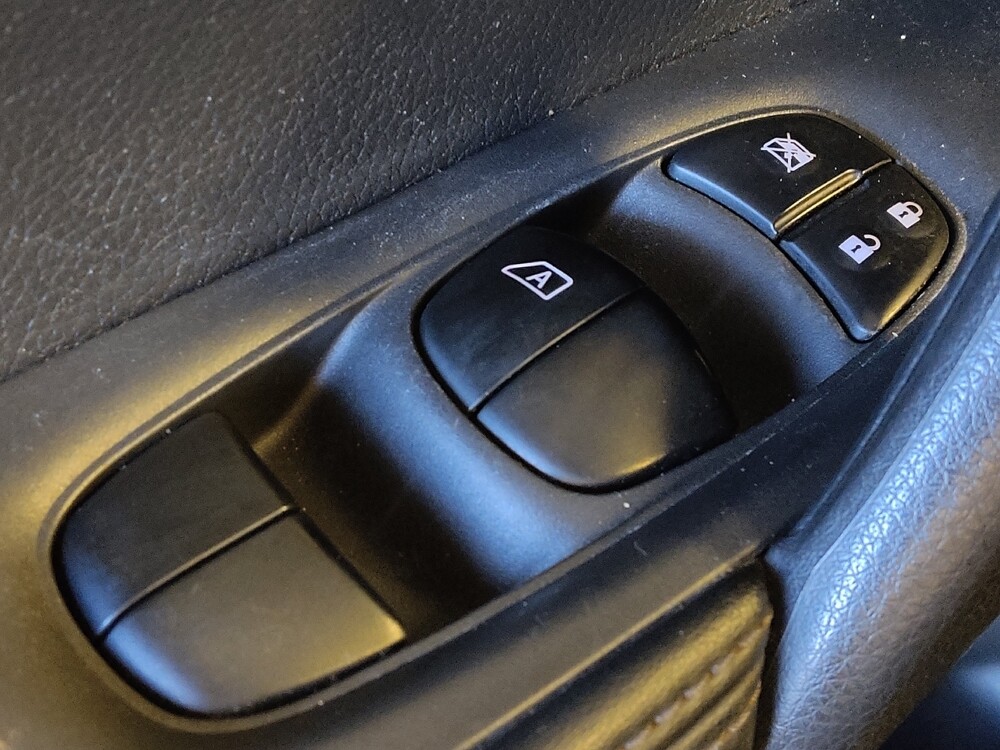 2018 Nissan Rogue Sport in Houston, TX 77034 - 18101810 27