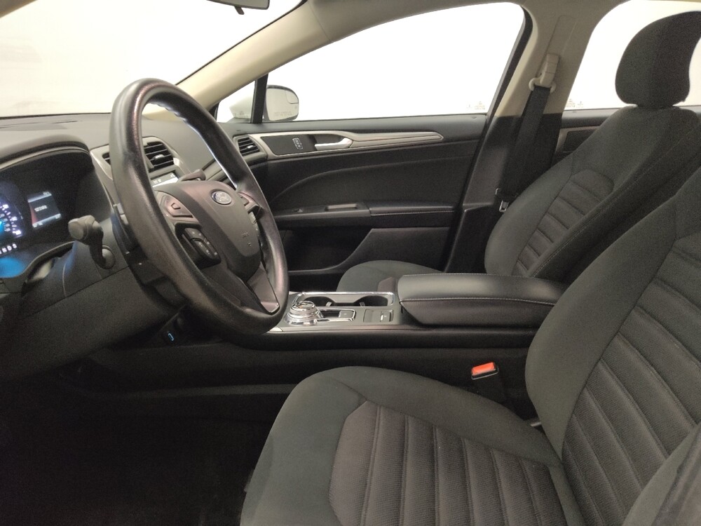 2018 Ford Fusion in Des Moines, IA 50310 - 18101815 17