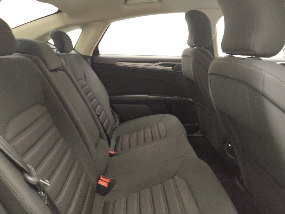 2018 Ford Fusion in Des Moines, IA 50310 - 18101815 19