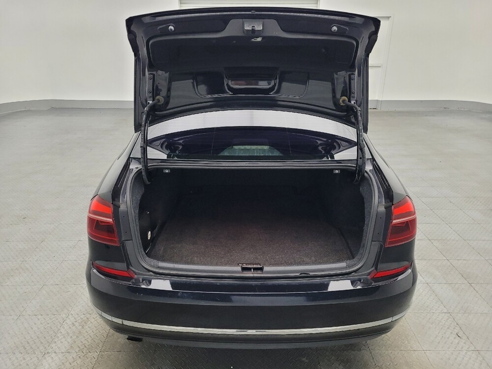 2017 Volkswagen Passat in Orlando, FL 32808 - 18101834 29