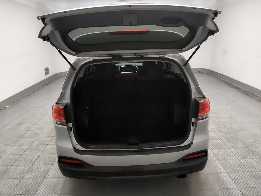 2018 Kia Sorento in Lombard, IL 60148 - 18101844 29