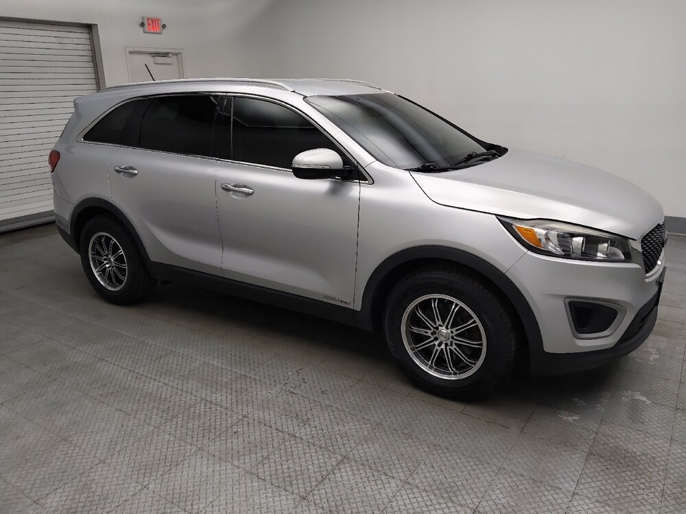 2018 Kia Sorento in Lombard, IL 60148 - 18101844 11