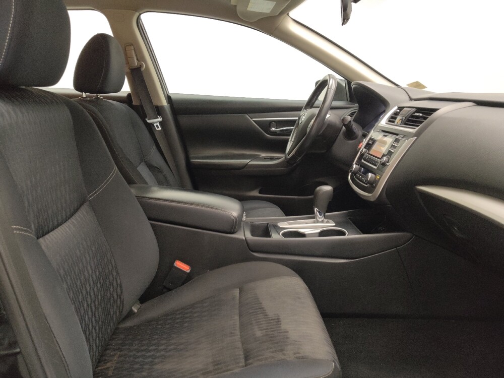 2017 Nissan Altima in Midlothian, IL 60445 - 18101846 21