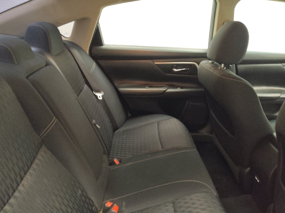 2017 Nissan Altima in Midlothian, IL 60445 - 18101846 19