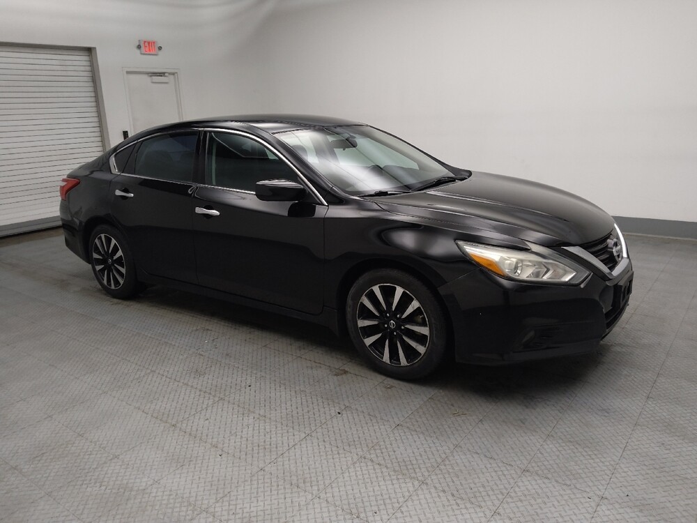 2017 Nissan Altima in Midlothian, IL 60445 - 18101846 11