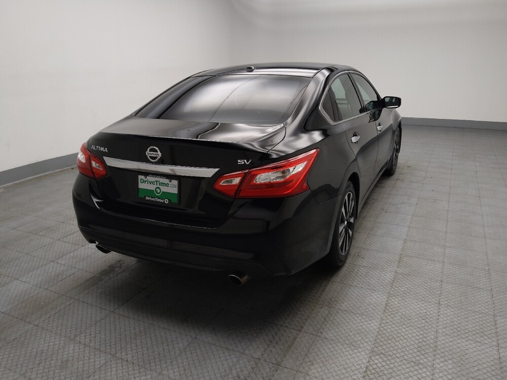2017 Nissan Altima in Midlothian, IL 60445 - 18101846 9