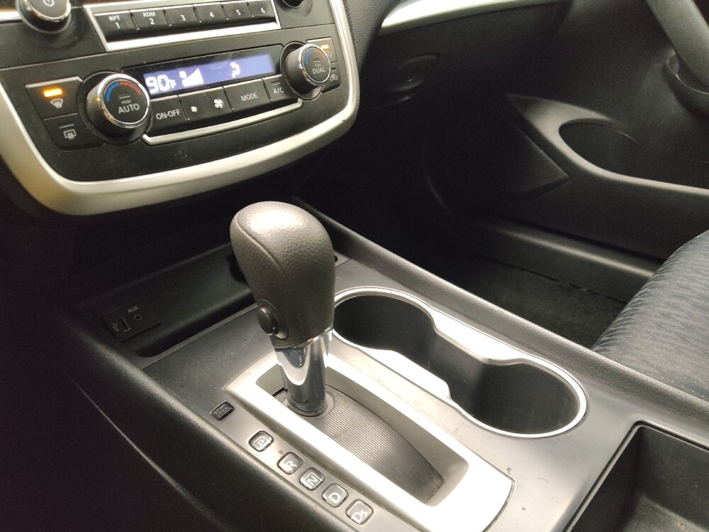 2017 Nissan Altima in Midlothian, IL 60445 - 18101846 26