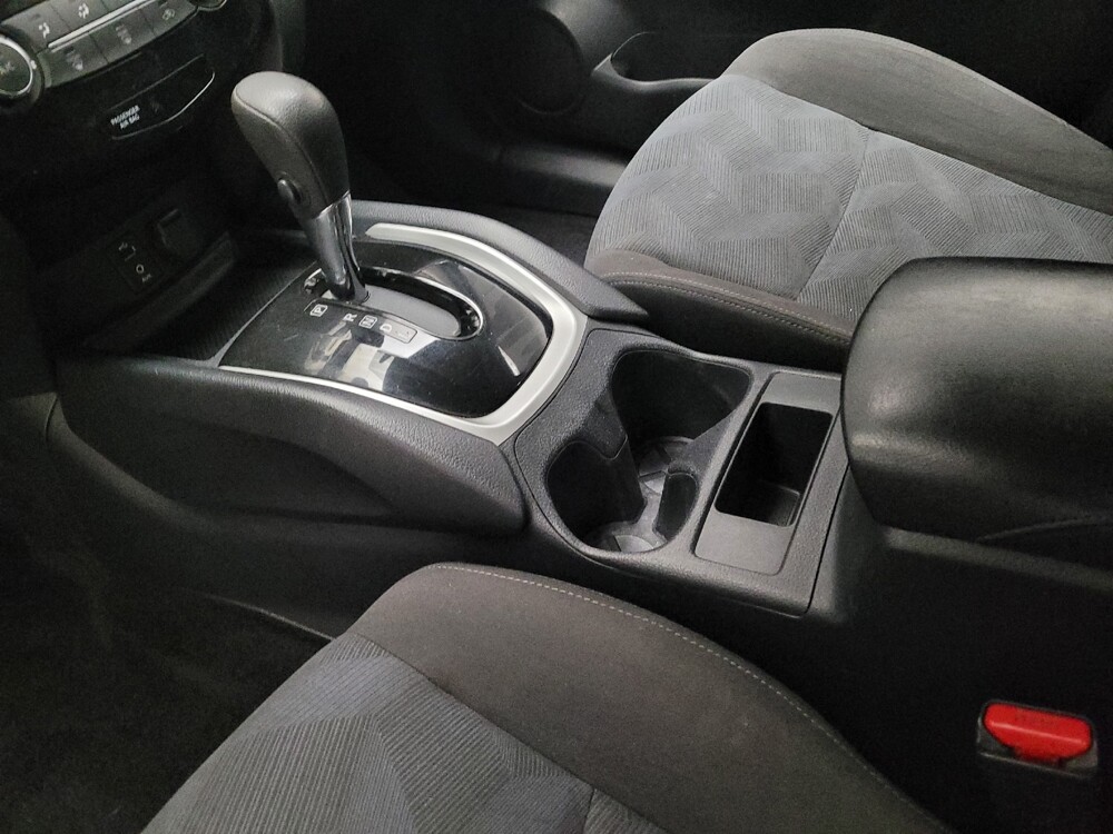 2016 Nissan Rogue in Downey, CA 90241 - 18101850 26