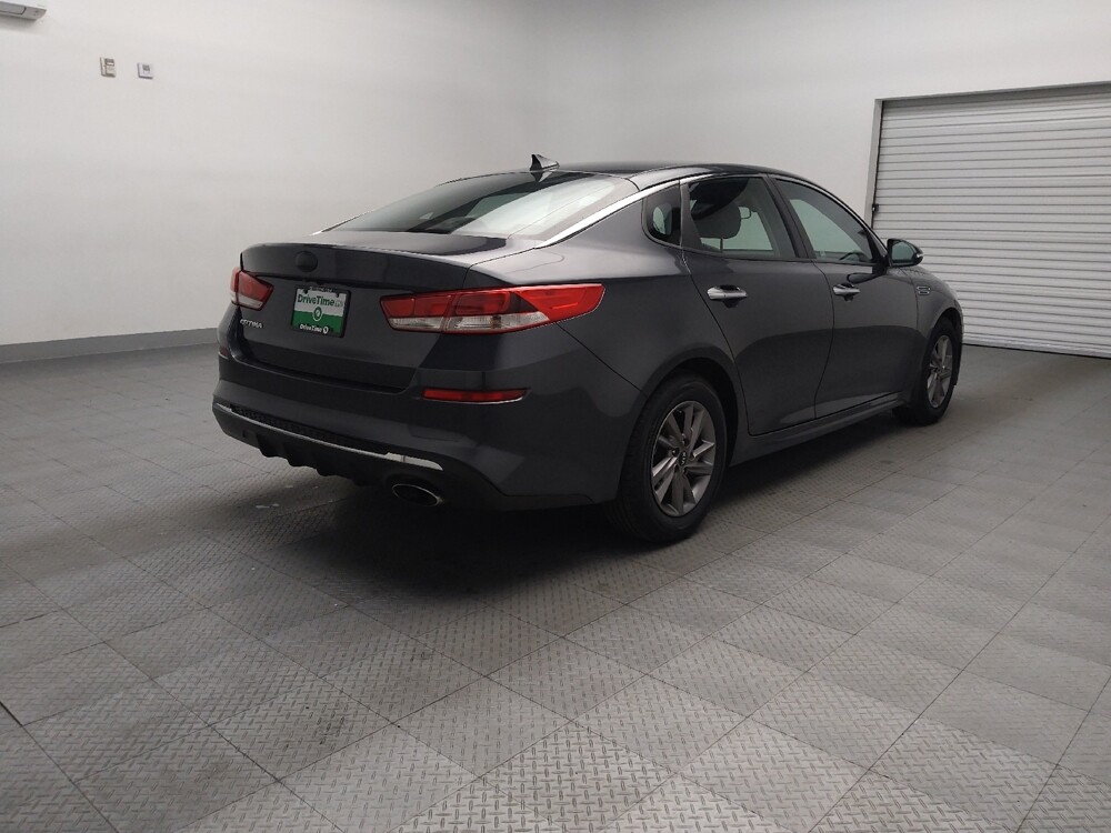2020 Kia Optima in Oklahoma City, OK 73139 - 18101851 9