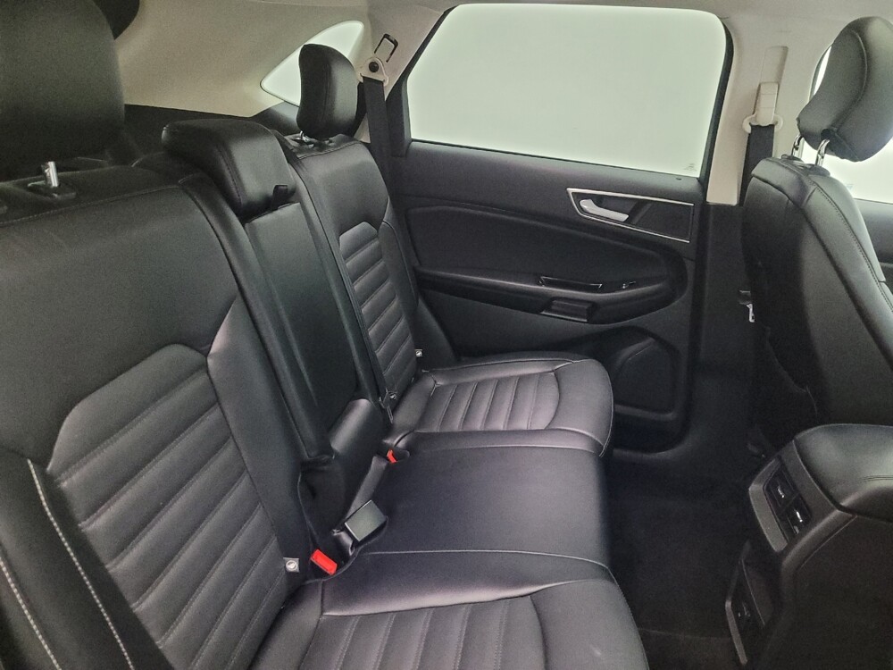 2017 Ford Edge in Glendale, AZ 85301 - 18101859 19