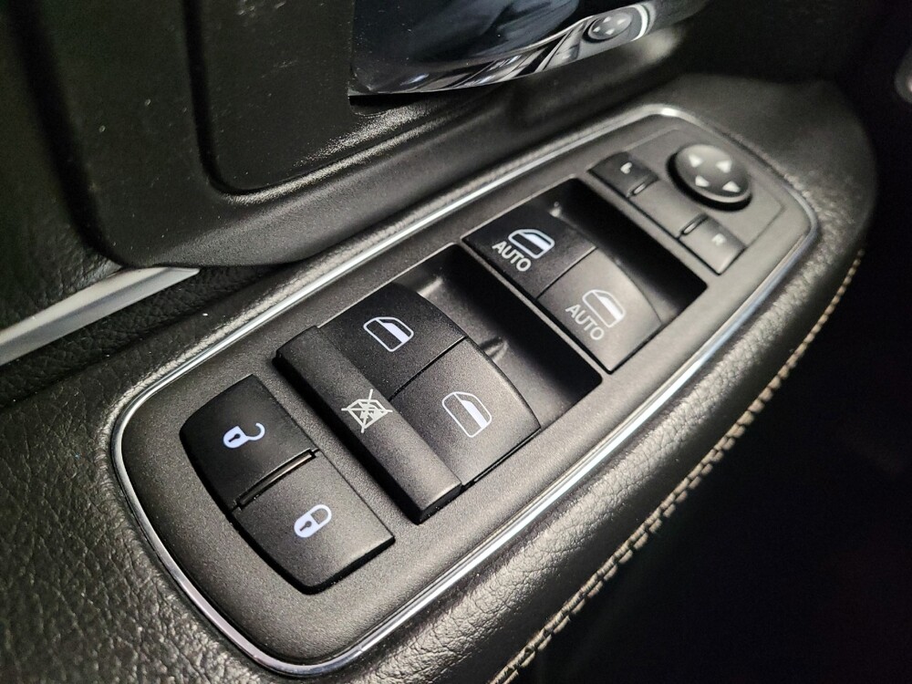 2022 RAM 1500 in Fairfield, OH 45014 - 18101871 27