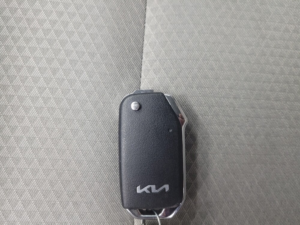 2021 Kia Soul in Highland, IN 46322 - 18101880 32