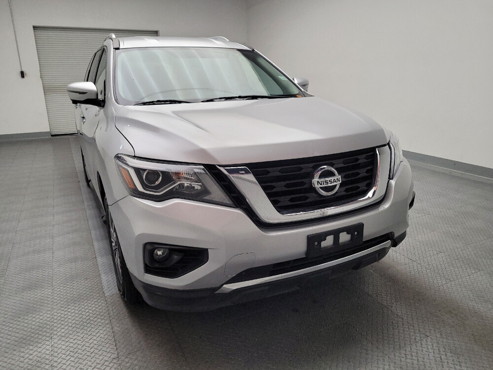 2019 Nissan Pathfinder in Riverside, CA 92504 - 18101884 14