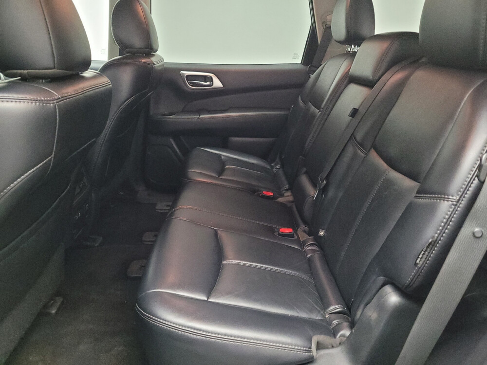 2019 Nissan Pathfinder in Riverside, CA 92504 - 18101884 18