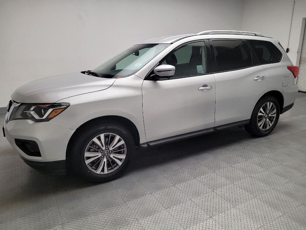 2019 Nissan Pathfinder in Riverside, CA 92504 - 18101884 2