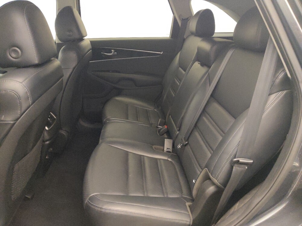 2020 Kia Sorento in Houston, TX 77034 - 18101895 18