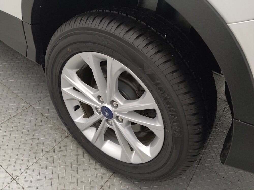 2018 Ford Escape in Houston, TX 77074 - 18101908 31