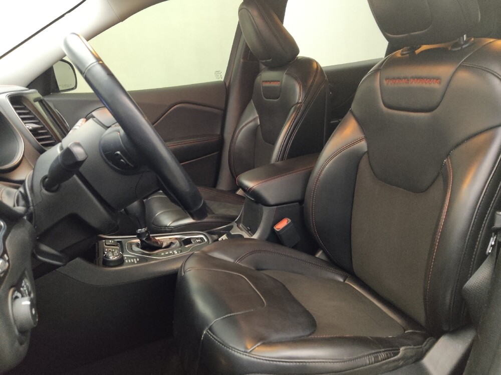 2019 Jeep Cherokee in Gainesville, FL 32609 - 18101909 17