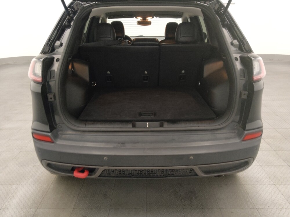 2019 Jeep Cherokee in Gainesville, FL 32609 - 18101909 29