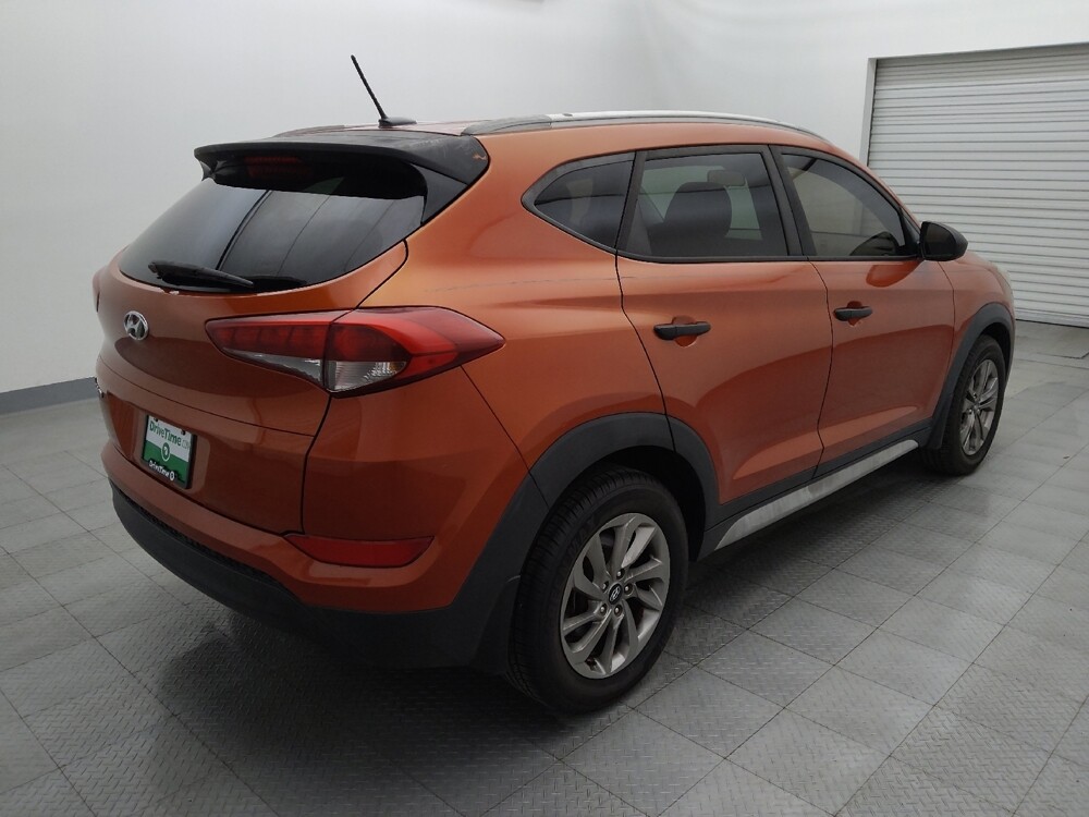 2017 Hyundai Tucson in Houston, TX 77074 - 18101911 9