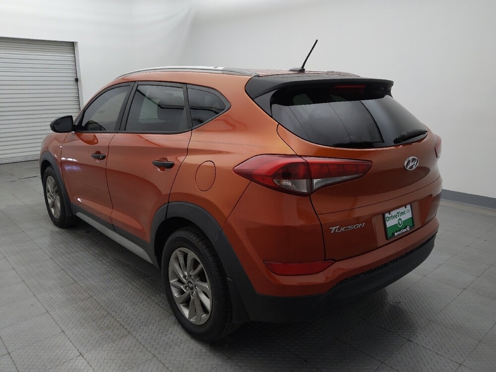 2017 Hyundai Tucson in Houston, TX 77074 - 18101911 5