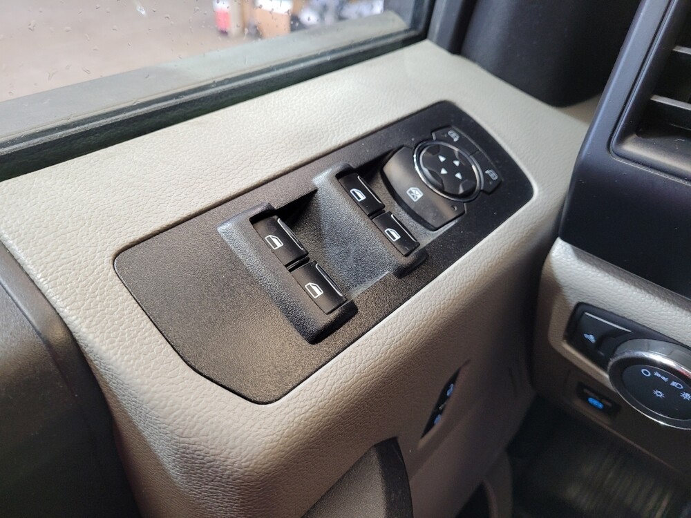 2018 Ford F150 in Fairfield, OH 45014 - 18101913 27