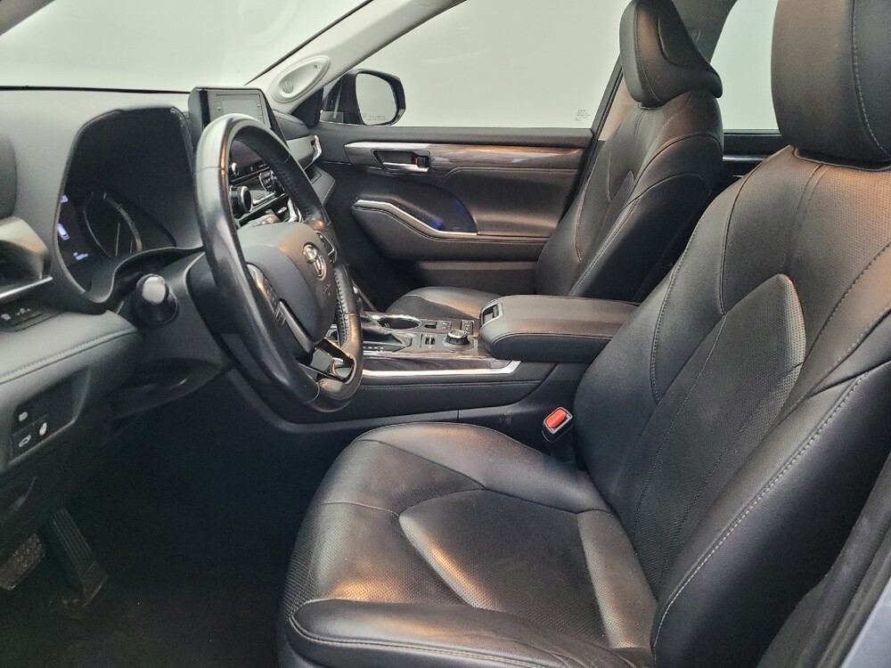 2020 Toyota Highlander in Savannah, GA 31419 - 18101920 17